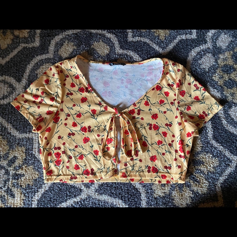 Floral tie crop top